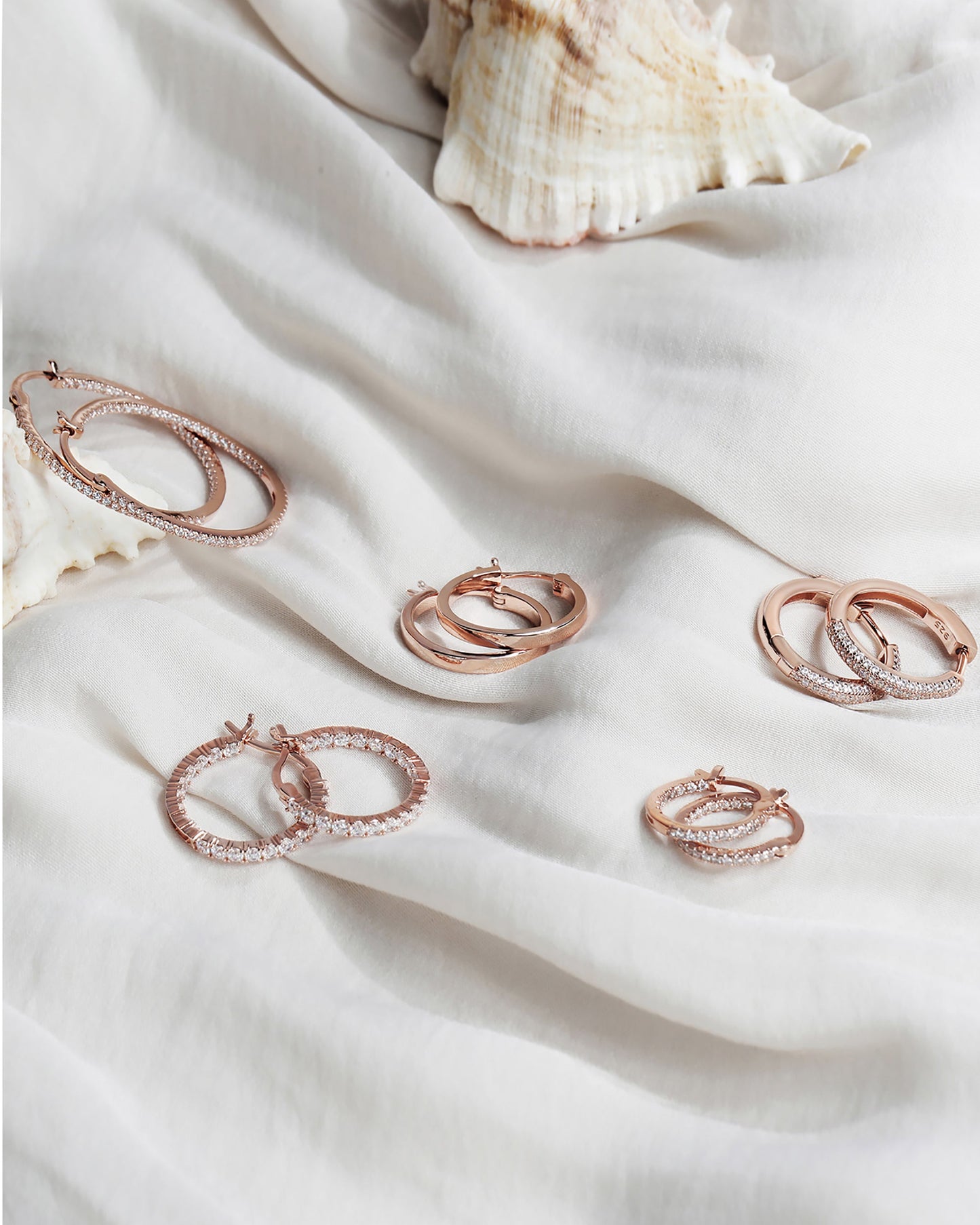 Pavé Hoops