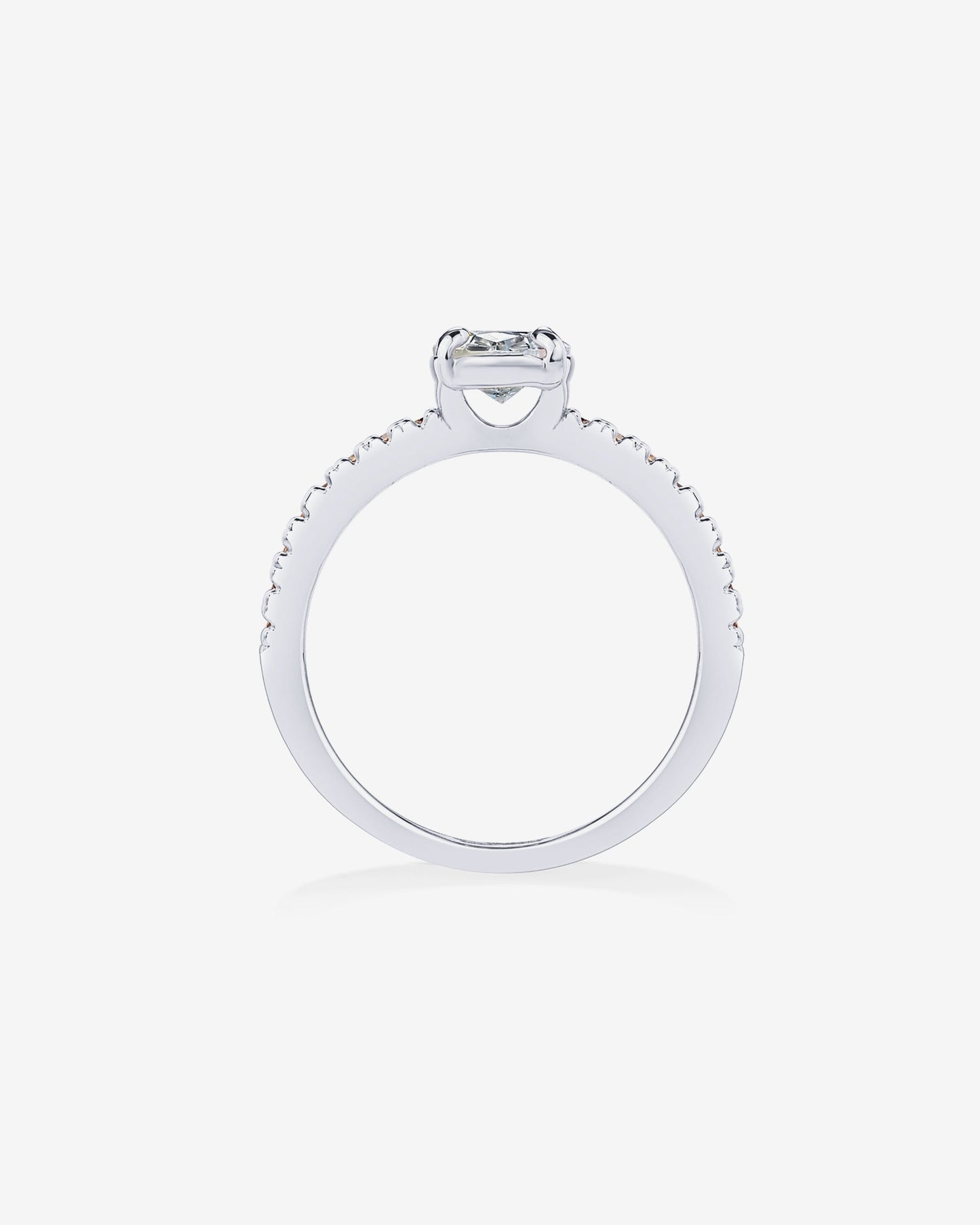 Azira Oval Ring