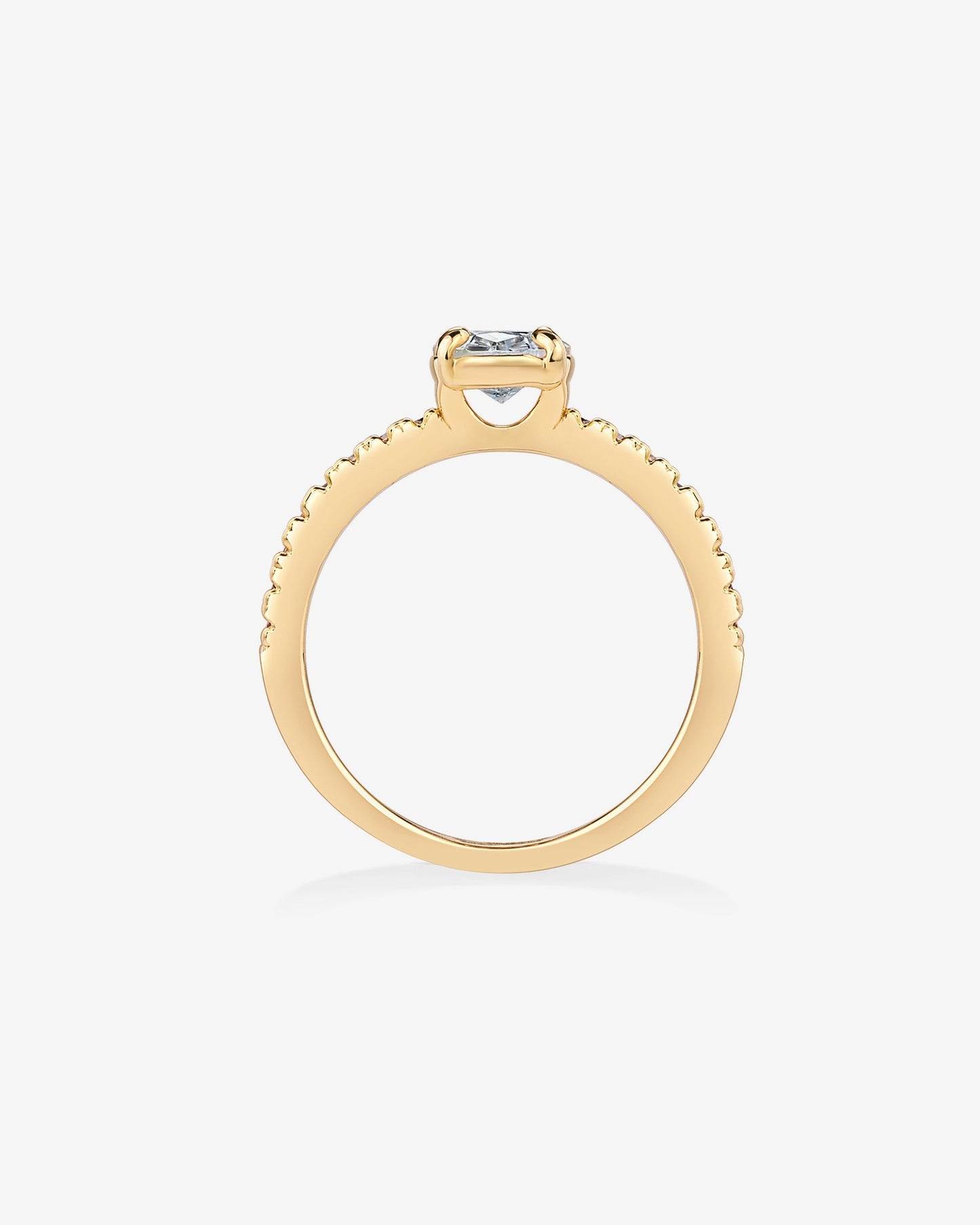 Azira Oval Ring