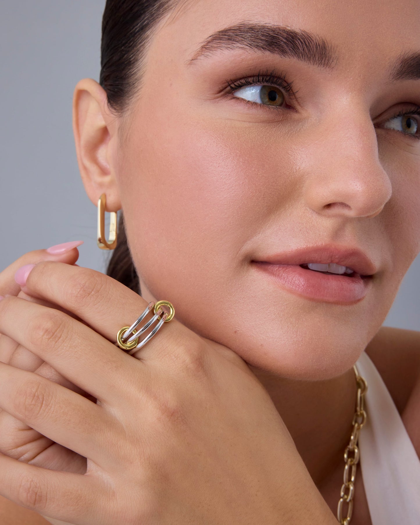 Interlocked Two-Toned Ring