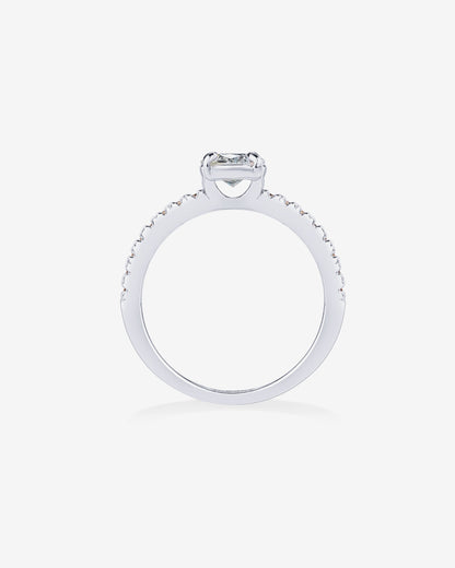 Azira Oval Ring