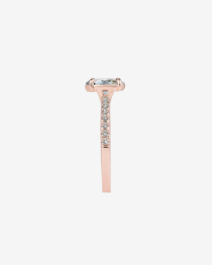 Azira Oval Ring